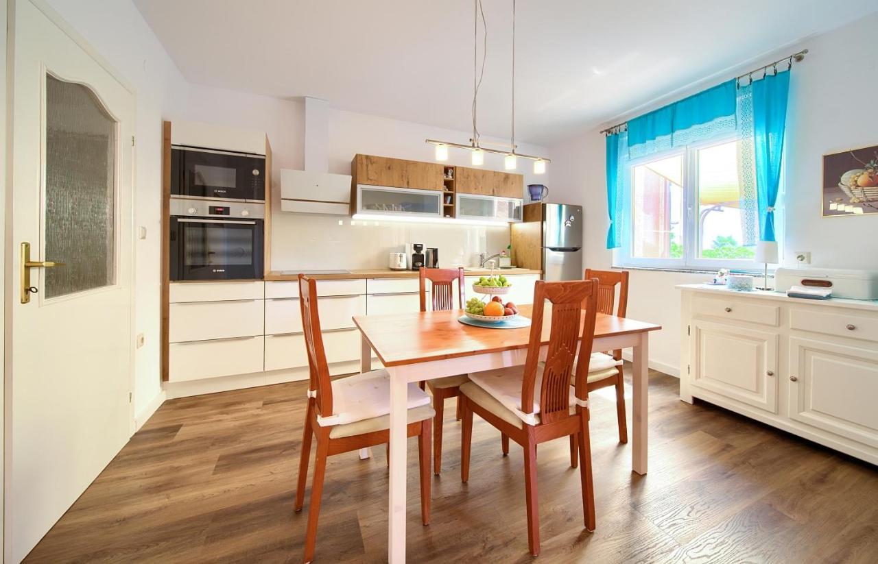 Apartman Bor Krk Krk Town Εξωτερικό φωτογραφία